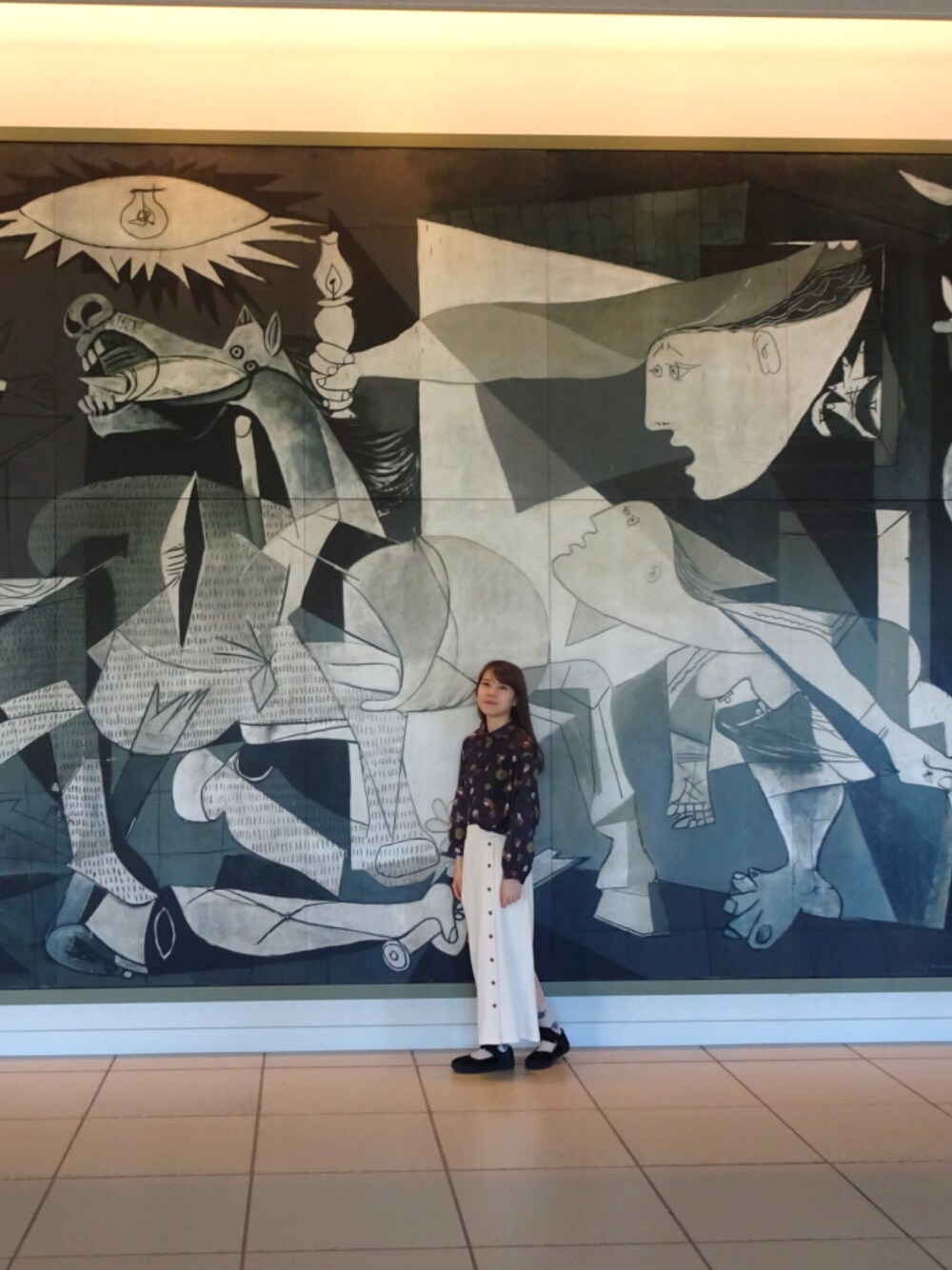 「美術館コーデ、大塚国際美術館、ピカソ、旅行、春」｜「MERLOTのアイテム（シャツ/ブラウス、パープル系）」を使った、ぽかさん（レディース・158cm）の春コーディネートの1枚目の写真