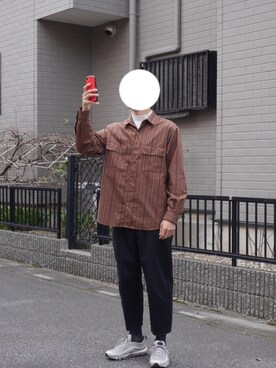 「UNIQLO（ユニクロ）のアイテム（Tシャツ/カットソー、ホワイト系）」を使った、ソイさん（メンズ・175cm）の秋コーディネート