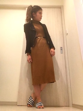 「UNIQLO（ユニクロ）のアイテム（ワンピース、ブラウン系）」を使った、AYAKAさん（レディース・161cm）の冬コーディネート