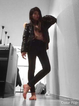 「FOREVER 21（フォーエバー トゥエンティーワン）のアイテム（ニット/セーター、ピンク系）」を使った、AYAKAさん（レディース・161cm）の冬コーディネート