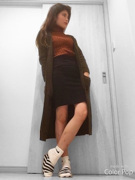 「FOREVER 21（フォーエバー トゥエンティーワン）のアイテム（スカート、ブラック系）」を使った、AYAKAさん（レディース・161cm）の冬コーディネート