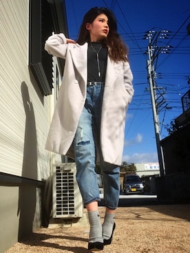 「UNIQLO（ユニクロ）のアイテム（デニムパンツ、ブルー系）」を使った、AYAKAさん（レディース・161cm）の冬コーディネート