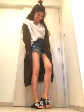 「GU（ジーユー）のアイテム（シャツ/ブラウス、ホワイト系）」を使った、AYAKAさん（レディース・161cm）の春コーディネート