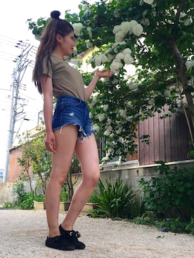 「GU（ジーユー）のアイテム（Tシャツ/カットソー、グリーン系）」を使った、AYAKAさん（レディース・161cm）の春コーディネート