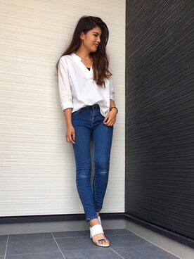 「GU（ジーユー）のアイテム（シャツ/ブラウス、ホワイト系）」を使った、AYAKAさん（レディース・161cm）の夏コーディネート