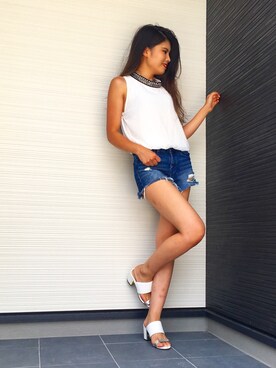 「GU（ジーユー）のアイテム（デニムパンツ、ブルー系）」を使った、AYAKAさん（レディース・161cm）の夏コーディネート