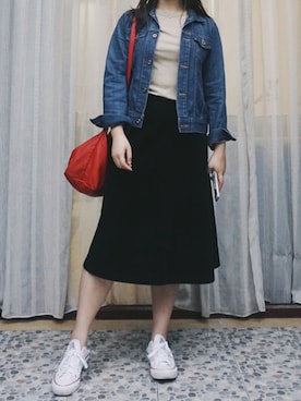 「UNIQLO（ユニクロ）のスーピマコットンリブクルーネックT（半袖）（Tシャツ/カットソー）」を使った、院院小西さん（レディース・161cm）の秋コーディネート