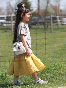 「ハーフアップ」｜「アイテム（その他）」を使った、𝚜𝚘𝚘𝚘𝚕𝚊𝚊𝚊さん（キッズ・110cm）の春コーディネート