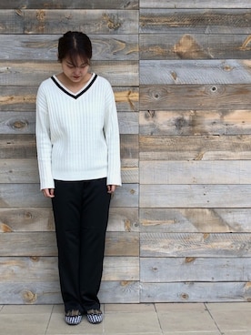 「アイテム（ソックス/靴下、グリーン系）」を使った、nahoさん（レディース・163cm）の冬コーディネート