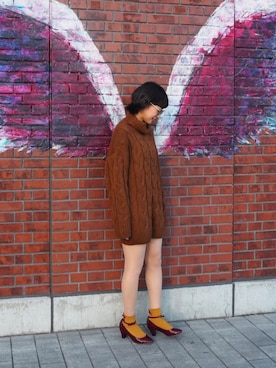 「GU（ジーユー）のアイテム（ニット/セーター、ブラウン系）」を使った、しほみさん（レディース・163cm）の秋コーディネート