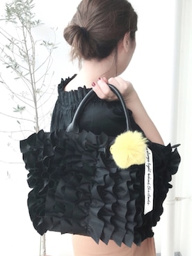 「アイテム（チャーム）」を使った、ayuGさん（レディース・167cm）の秋コーディネート