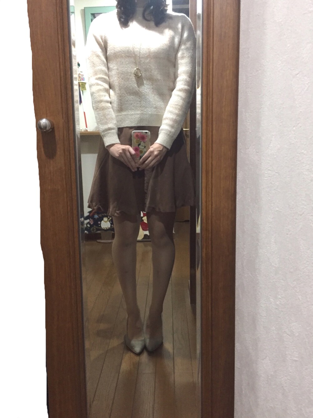 「ネックレス、フレアスカート、パンプス、チェック、ブラウン、31 Sons de mode、willselection、MISCH MASCH、冬コーデ、通勤コーデ」｜「MISCH MASCHのチェック柄モヘヤ混ニット（ニット/セーター、ベージュ系）」を使った、そらそらさん（レディース・160cm）の冬コーディネートの1枚目の写真