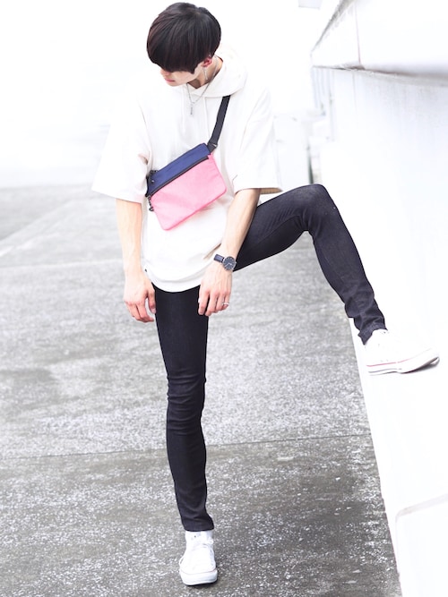 Kei Converseのスニーカーを使ったコーディネート Wear
