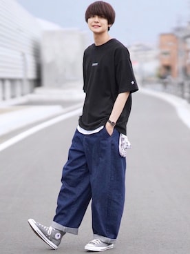 「CONVERSE（コンバース）のアイテム（トップス）」を使った、犬飼京 inukai keiさん（メンズ・183cm）の春コーディネート