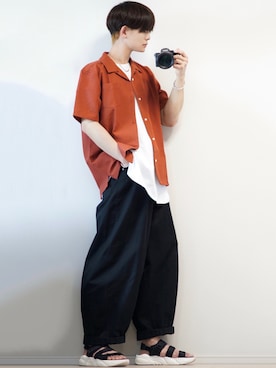 「アイテム（音楽/本・雑誌）」を使った、犬飼京 inukai keiさん（メンズ・183cm）の春コーディネート