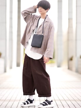 「アイテム（音楽/本・雑誌）」を使った、犬飼京 inukai keiさん（メンズ・183cm）の春コーディネート