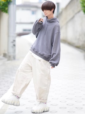 「アイテム（キーホルダー）」を使った、犬飼京 inukai keiさん（メンズ・183cm）の秋コーディネート