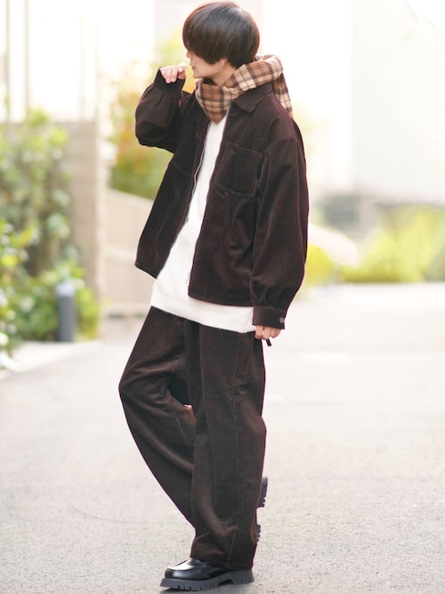 音楽 本 雑誌を使った 秋冬コーデ の人気ファッションコーディネート Worldarchitecturefestival