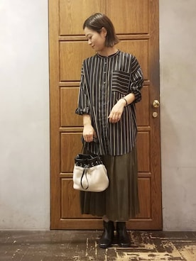 「YECCA VECCA（イェッカヴェッカ）のアイテム（トップス）」を使った、namiさん（レディース・156cm）の秋コーディネート