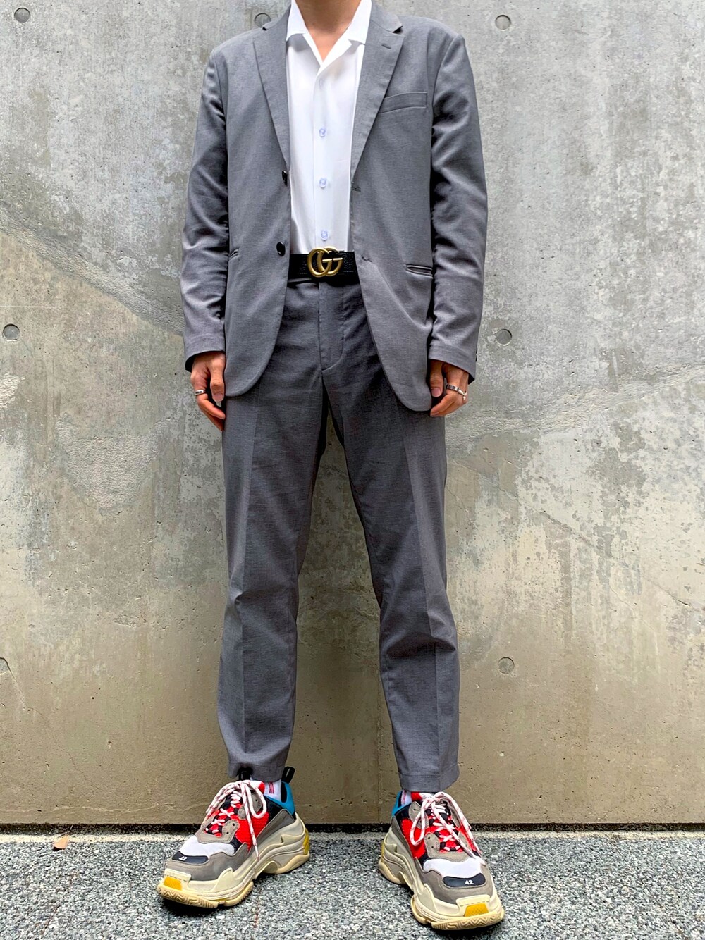 「韓国ファッション、セットアップ、UNIQLO、BALENCIAGA、GUCCI、おしゃれさんと繋がりたい、streetwear、韓国好きな人と繋がりたい、秋コーデ、シンプルコーデ」｜「BALENCIAGAのアイテム（スニーカー、その他）」を使った、나츠키(なつき) さん（メンズ・168cm）の夏コーディネートの1枚目の写真