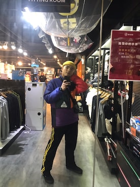 「PALACE（パレス）のアイテム（ジャケット/アウター）」を使った、999flexさん（メンズ・170cm）の冬コーディネート