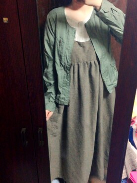 「earth music&ecology（アースミュージックアンドエコロジー）のアイテム（ノーカラージャケット、グリーン系）」を使った、もよ子さん（レディース・160cm）の秋コーディネート