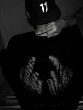 「11 by Boris Bidjan Saberi （ ボリスビジャンサベリ）のアイテム（Tシャツ/カットソー）」を使った、LCFungさん（メンズ・183cm）の冬コーディネート