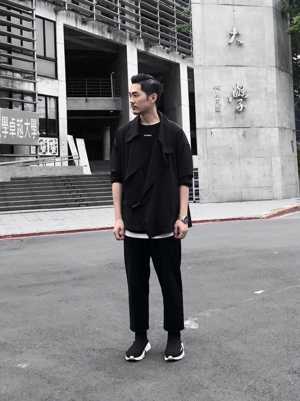 「dycteam、DYCTEAM_snap、DYCWEAR、highfashion、streetwear、streetfashion、streetsnap、streetstyle」｜「DYCTEAMのアイテム（ジャケット/アウター、ブラック系）」を使った、DYCTEAM®_McFlyさん（メンズ・175cm）の秋コーディネートの1枚目の写真
