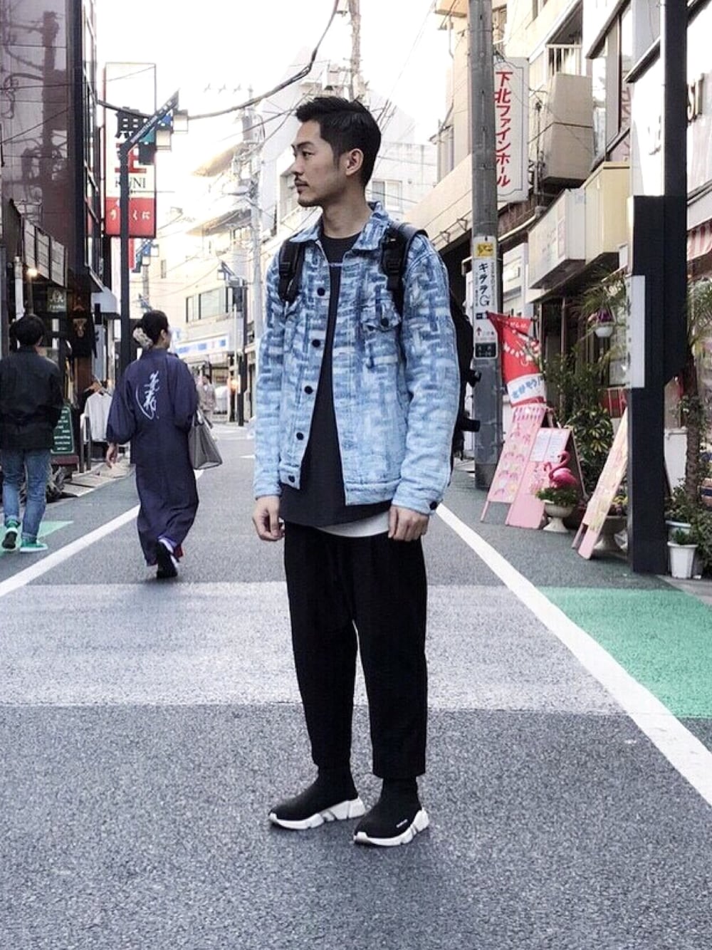 「dycteam、DYCWEAR、DYCTEAM_snap、ootd、streetstyle、streetfashion、streetwear、streetsnap」｜「DYCTEAMのアイテム（デニムジャケット、ブルー系）」を使った、DYCTEAM®_McFlyさん（メンズ・175cm）の秋コーディネートの1枚目の写真