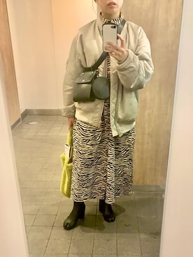 「シャツワンピ」｜「アイテム（MA-1）」を使った、mさん（レディース・150cm）の冬コーディネート