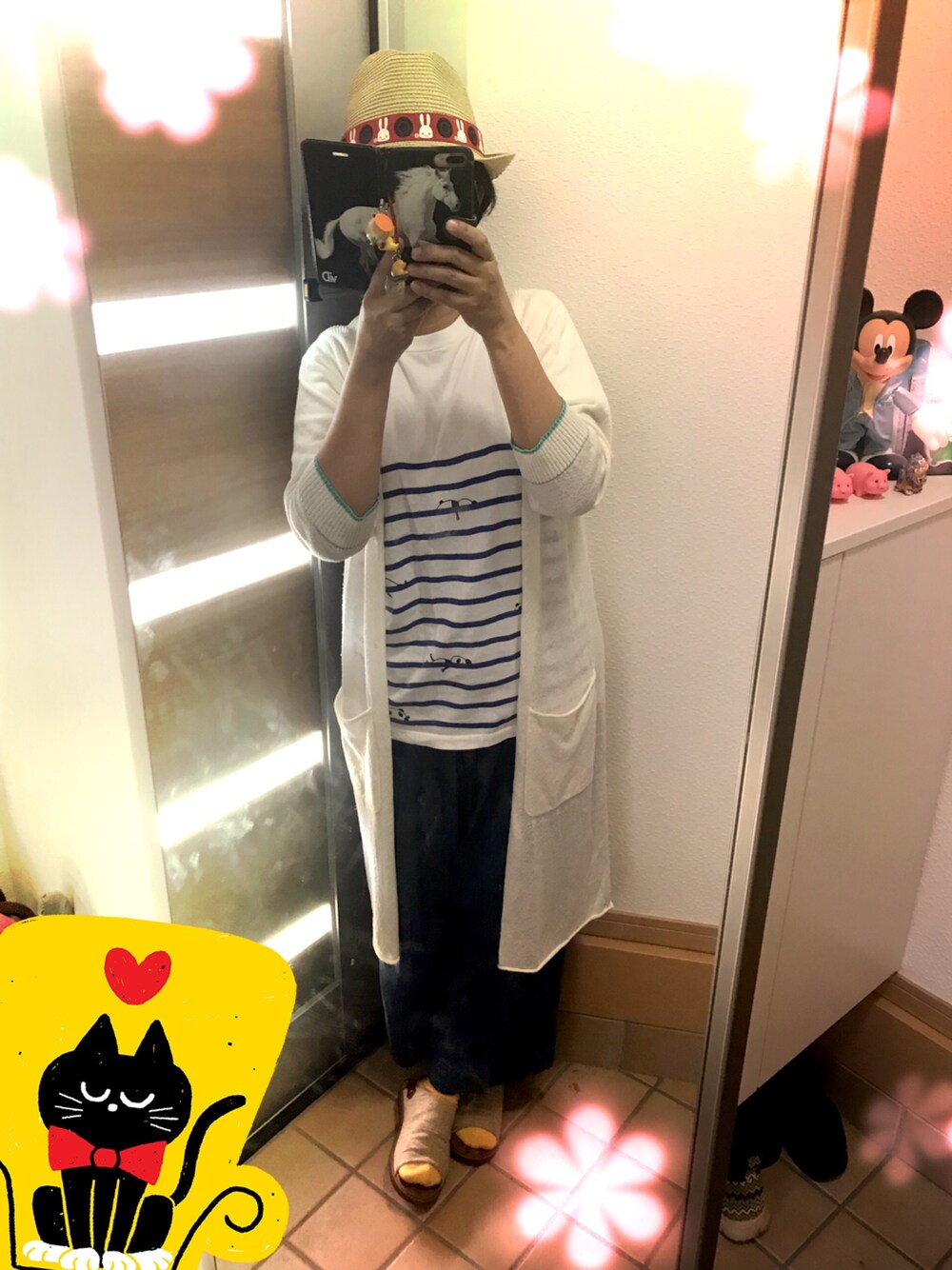 「アラフォーママコーデ、男の子ママ、ゆるコーデ、ゆるパンツ、ストローハット、ぱんだLOVE、ゆるカジ」｜「Design Tshirts Store graniphのベーシックTシャツ/パンダボーダー（Tシャツ/カットソー、ホワイト系）」を使った、ちぇぶさんさん（レディース・154cm）の春コーディネートの1枚目の写真