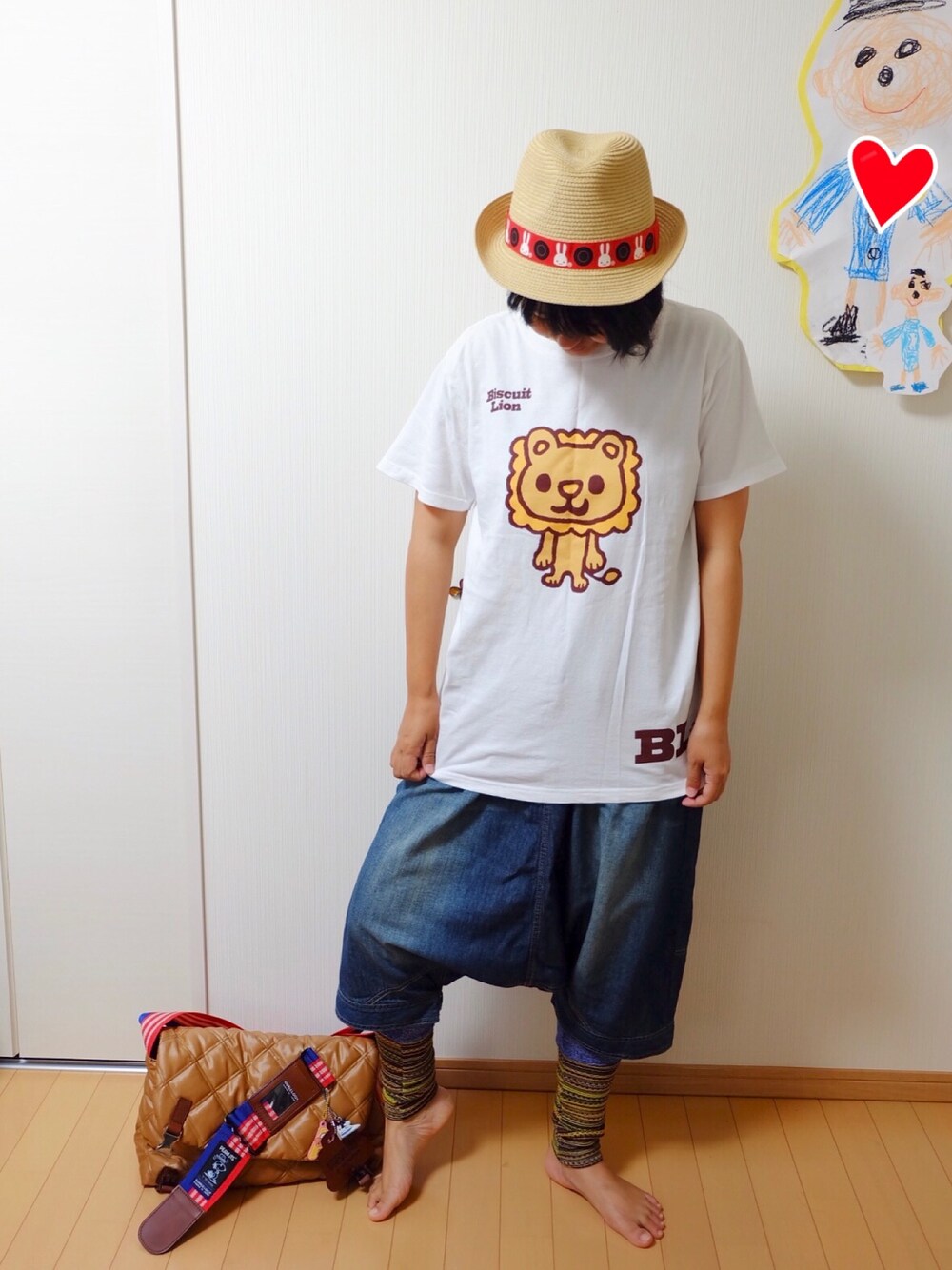 「アラフォーママコーデ、男の子ママ、ゆるコーデ、ゆるパンツ、ゆるカジ、Laundry、CUNE、DOUBLE LOOP、小僧スタイル、エアコン苦手」｜「CUNEのアイテム（ハット、ベージュ系）」を使った、ちぇぶさんさん（レディース・154cm）の夏コーディネートの1枚目の写真