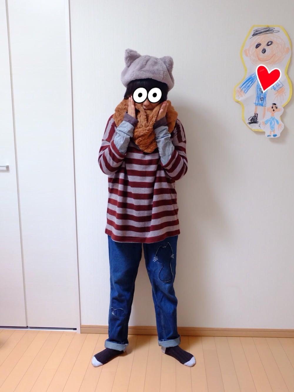 「アラフォーママコーデ、男の子ママ、ゆるコーデ、猫耳ベレー帽、猫コーデ、ne-net、にゃー、しましまニット、スヌードぐるぐる、Heather」｜「kopitのアイテム（ハンチング/ベレー帽、グレー系）」を使った、ちぇぶさんさん（レディース・154cm）の冬コーディネートの1枚目の写真