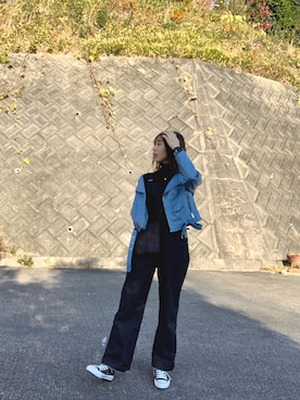「タートルネック」｜「アイテム（デジタル腕時計）」を使った、maoさん（レディース・160cm）の冬コーディネート