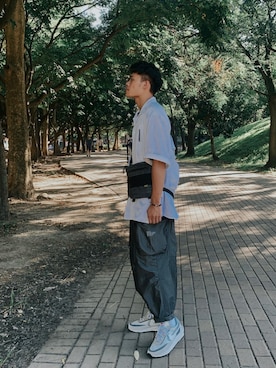 「oversize」｜「アイテム（ナイロンジャケット）」を使った、Chi -hui Chiu さん（メンズ・179cm）の秋コーディネート