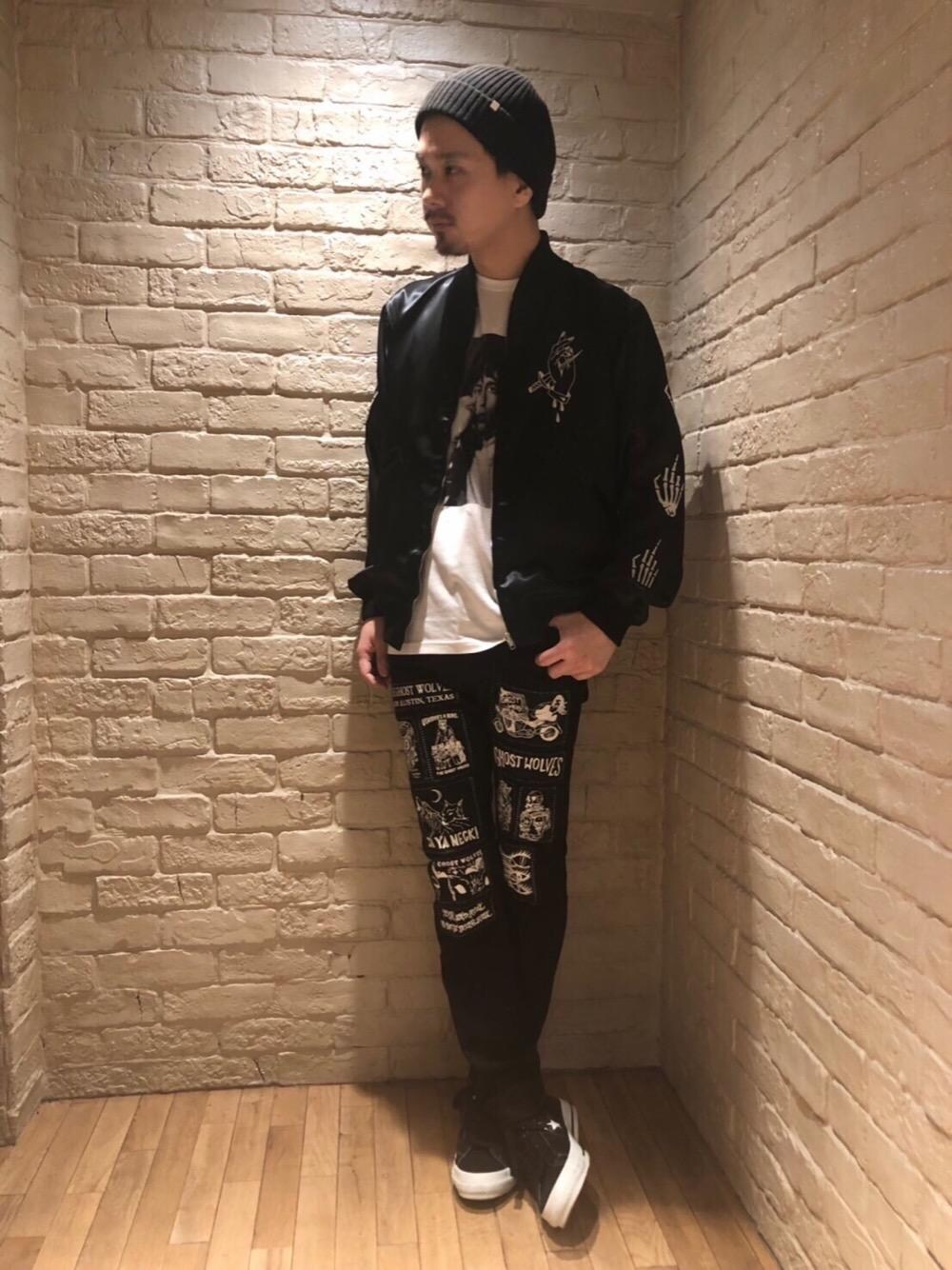 「シンプル、ロック、Tシャツ、刺繍、コラボレーション、Hysteric Glamour、グラフィック、春コーデ、ヒステリックグラマー」｜「HYSTERIC GLAMOURのTHE ROLLING STONES/GLOBE THEATRE 1965 pt Tシャツ（Tシャツ/カットソー、ホワイト系）」を使った、Shuto Kinoshitaさん（メンズ・170cm）の春コーディネートの1枚目の写真