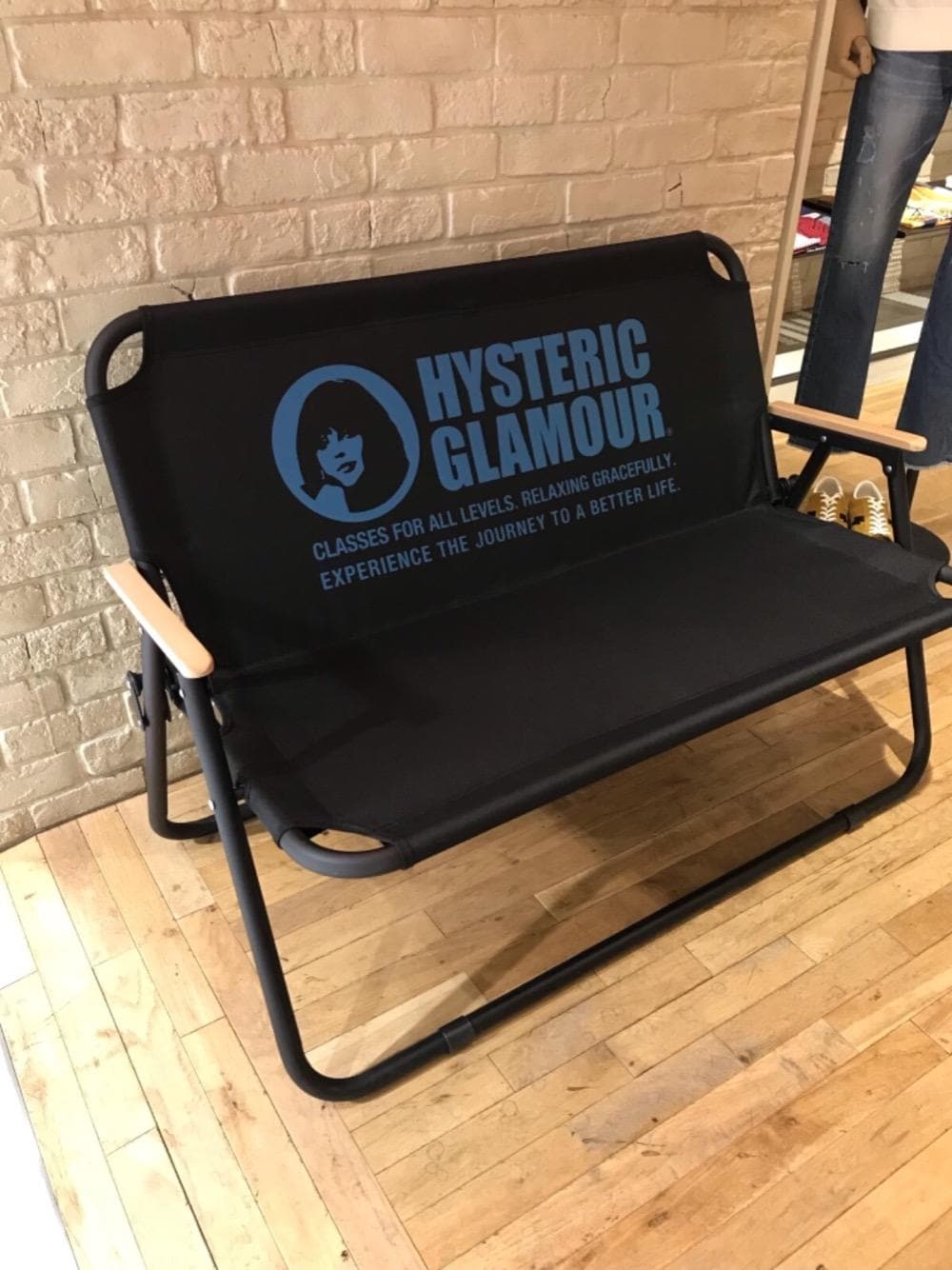「アウトドア、Hysteric Glamour、ヒステリックグラマー、夏フェス」｜「HYSTERIC GLAMOURのHG JOURNEY フォールディングチェア2シーター（家具、ブラック系）」を使った、Shuto Kinoshitaさん（メンズ・170cm）の夏コーディネートの1枚目の写真