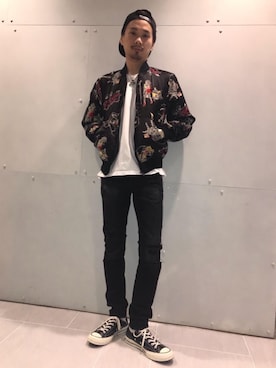「スキニー」｜「アイテム（スカジャン）」を使った、Shuto Kinoshitaさん（メンズ・170cm）の秋コーディネート
