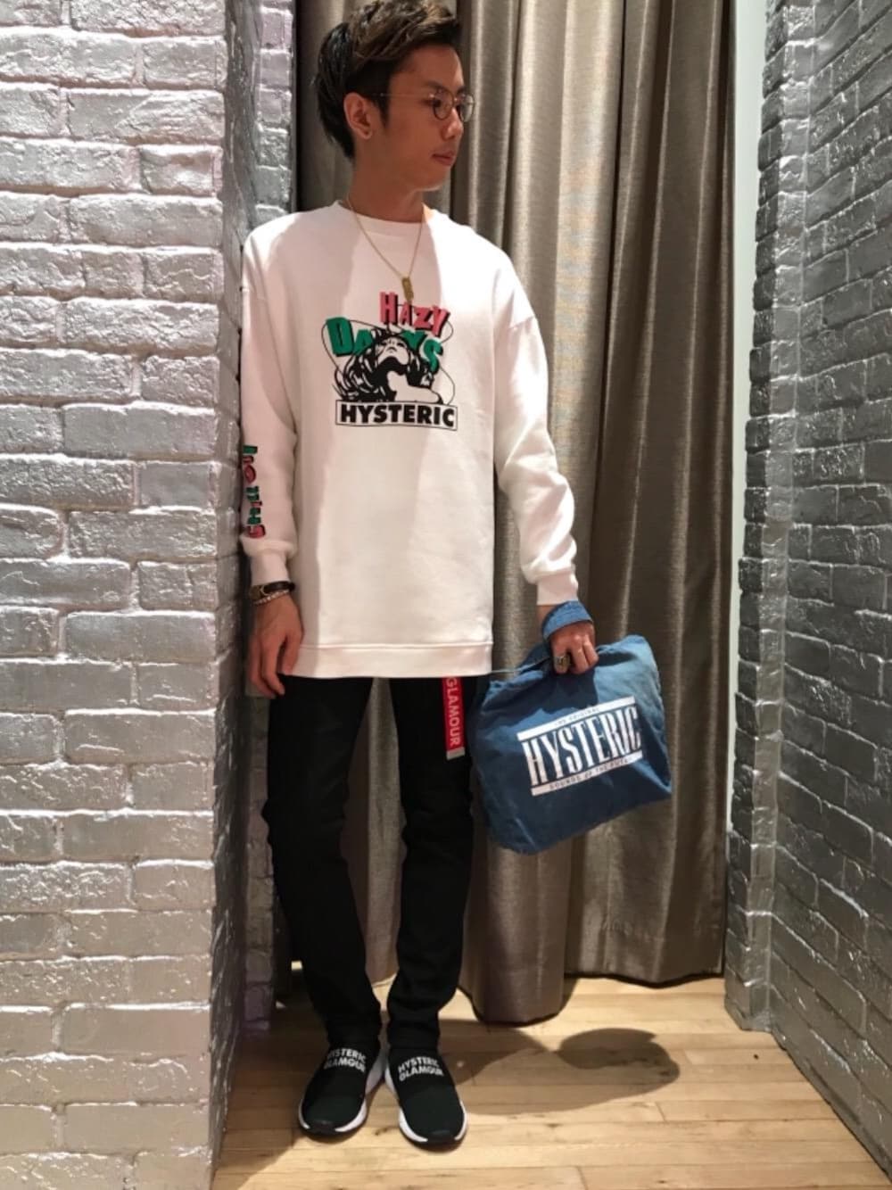 「デニム、カジュアル、シンプル、大人カジュアル、Hysteric Glamour、ラフ、ハイテク、90'sスタイル、秋コーデ、ローテク」｜「HYSTERIC GLAMOURのWOMAN ON SKULL PICKブレス（ブレスレット、シルバー系）」を使った、TEPPEIYAMASAKIさん（メンズ・175cm）の秋コーディネートの1枚目の写真