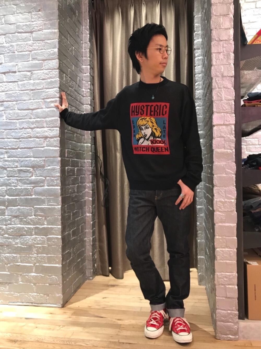 「デニム、カジュアル、シンプル、ロック、大人カジュアル、Hysteric Glamour、ラフ、ハイテク、90'sスタイル、ローテク」｜「HYSTERIC GLAMOURのRAWデニムスリムストレートPT（デニムパンツ、ブルー系）」を使った、TEPPEIYAMASAKIさん（メンズ・175cm）の冬コーディネートの1枚目の写真