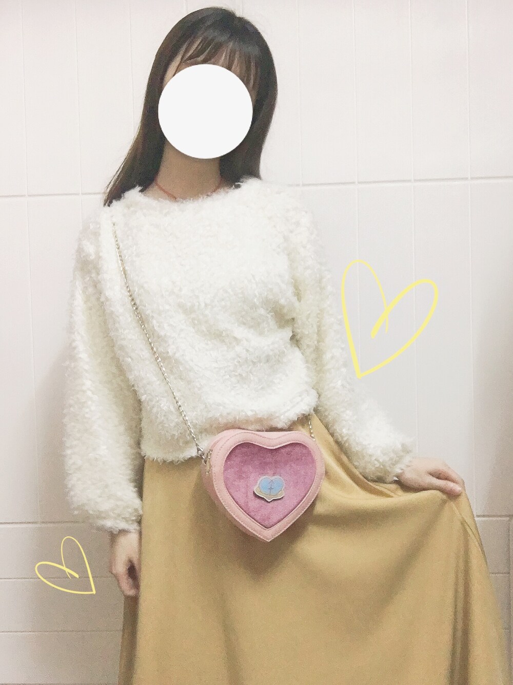 「earth music&ecologyのアイテム（ニット/セーター、ホワイト系）」を使った、XminoXさん（レディース・163cm）の秋コーディネートの1枚目の写真