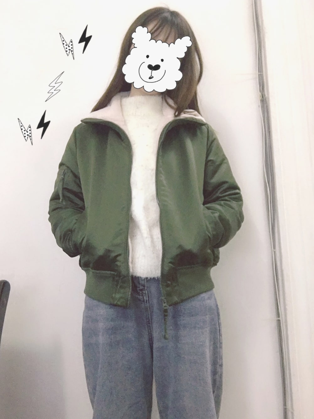 「デニムパンツ、ootd」｜「GAPのアイテム（ジャケット/アウター、グリーン系）」を使った、XminoXさん（レディース・163cm）の冬コーディネートの1枚目の写真