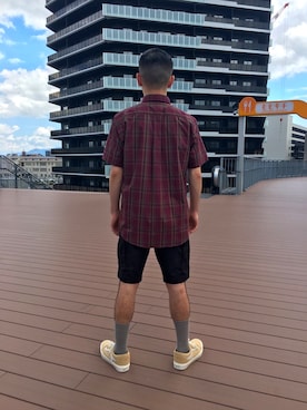 「チェック柄に恋してる」｜「アイテム（カーゴパンツ）」を使った、N.Nさん（メンズ・165cm）の夏コーディネート