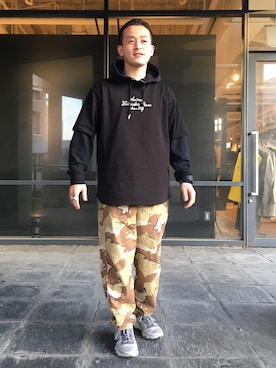 「AVIREX（アヴィレックス）のリラックス イージーパンツ/RELAX EASY PANTS/アヴィレックス/AVIREX（その他パンツ）」を使った、N.Nさん（メンズ・165cm）の春コーディネート
