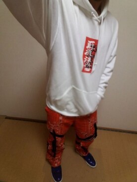 「BlackEyePatch（ブラックアイパッチ）のアイテム（パーカー）」を使った、D.I.JのNxAxOさん（メンズ・178cm）の春コーディネート