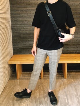 「GU（ジーユー）のアイテム（Tシャツ/カットソー、ブラック系）」を使った、kiyoshiさん（メンズ・177cm）の夏コーディネート