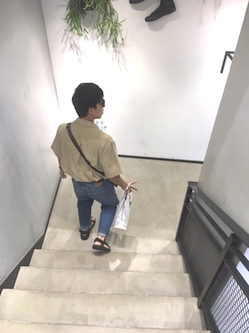 「お買い物」｜「アイテム（サンダル）」を使った、Koki さん（メンズ・165cm）の夏コーディネート