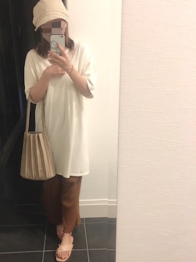 「プリーツバッグ」｜「アイテム（帽子）」を使った、じるぴさん（レディース・159cm）の夏コーディネート