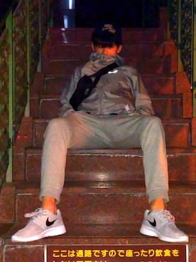 「アイテム（ナイロンジャケット、シルバー系）」を使った、ゴーヨーさん（メンズ・170cm）の夏コーディネート