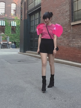 Adrienne Wu (胡明邦)さんのコーディネート